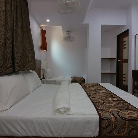 Hotel Apex Navi Mumbai Exteriör bild