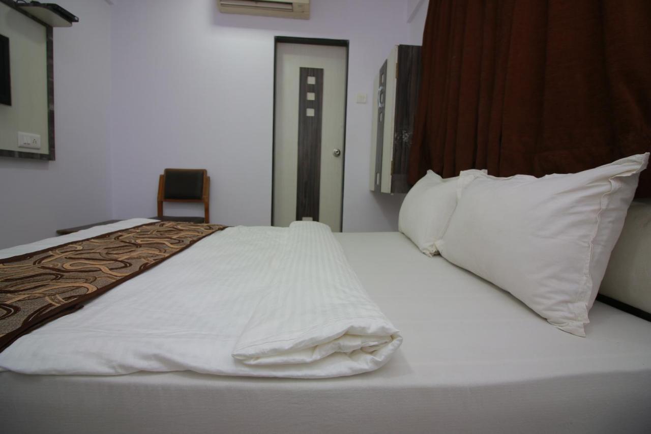 Hotel Apex Navi Mumbai Exteriör bild