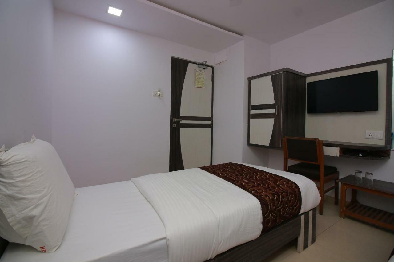 Hotel Apex Navi Mumbai Exteriör bild