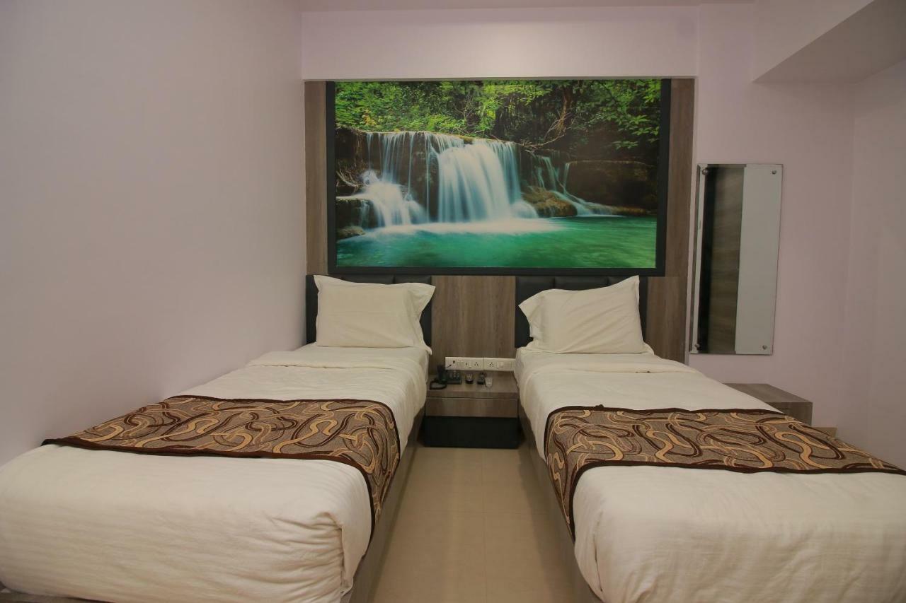 Hotel Apex Navi Mumbai Exteriör bild