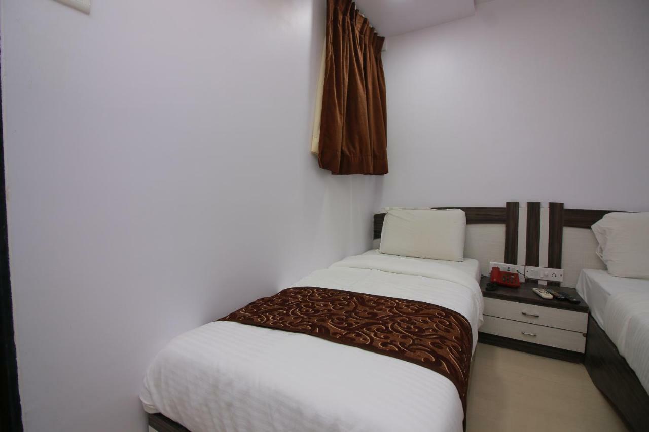 Hotel Apex Navi Mumbai Exteriör bild