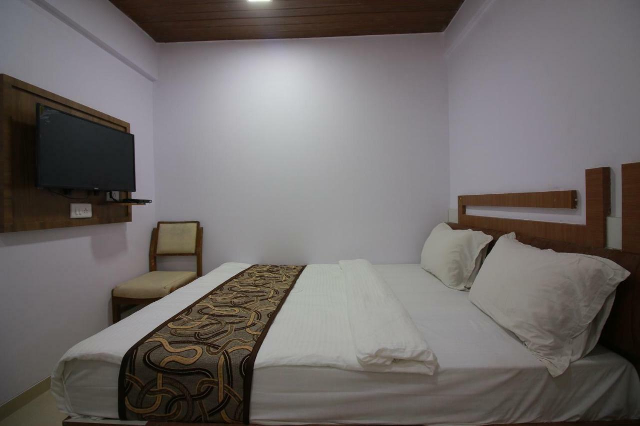 Hotel Apex Navi Mumbai Exteriör bild