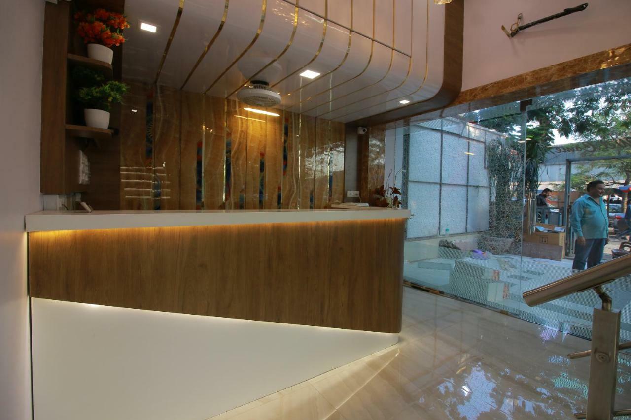 Hotel Apex Navi Mumbai Exteriör bild