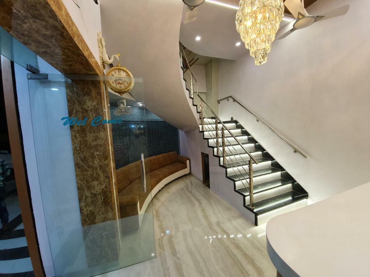 Hotel Apex Navi Mumbai Exteriör bild